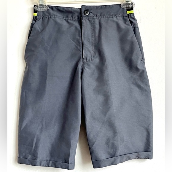 Decathlon Grey Outdoor Explorer Quick Dry Shorts Boys Age 10-11 Hiking - Picture 1 of 10